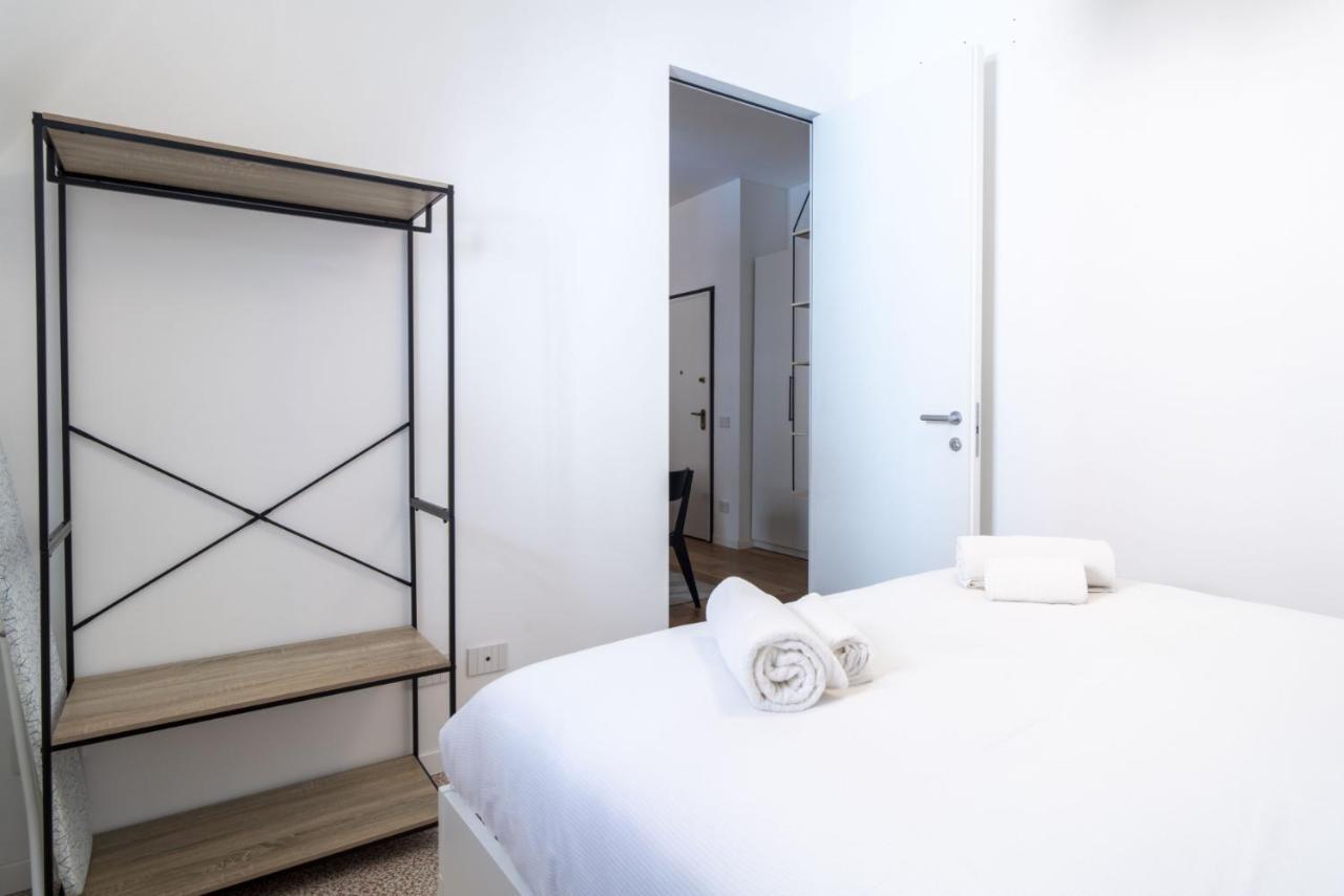 Ferienwohnung Easylife - Oasi Di Tranquillita Zona Sempione Mailand Exterior foto